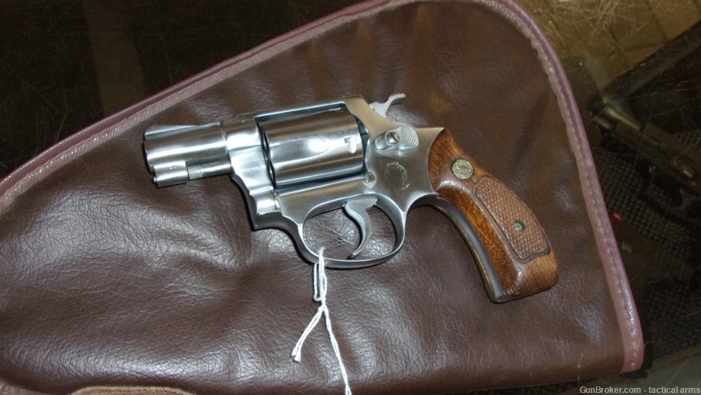 Smith & Wesson Model 36 - 38 Special CHROME-img-0