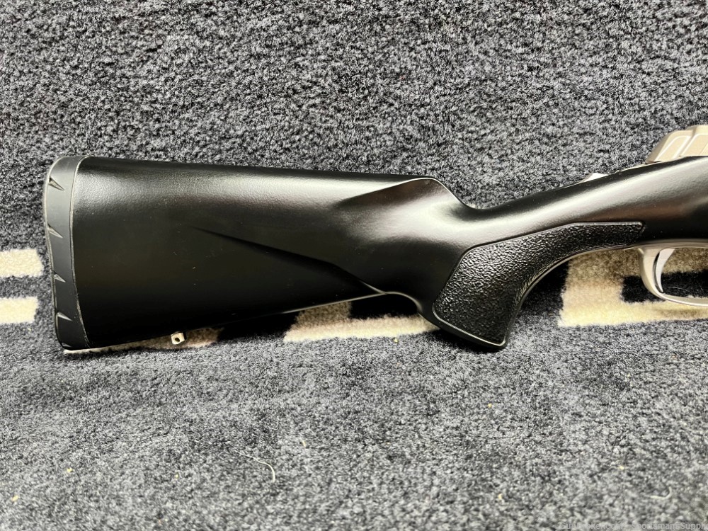 USED LIKE NEW Browning X-Bolt in .22-250 Rem with a 22" Barrel and 1 Mag!!-img-4