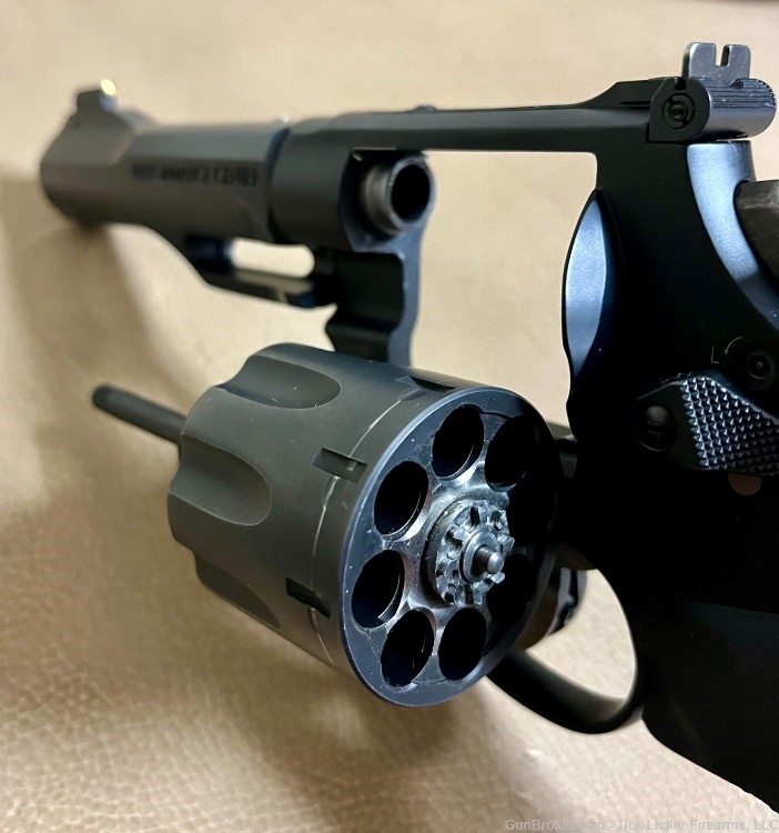 SMITH & WESSON 327 TRR8 PERFORMANCE CENTER-img-4