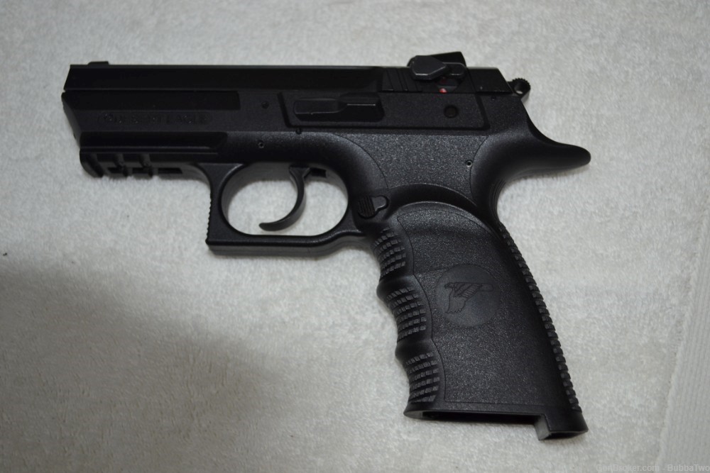 Bul Ltd./Magnum Research Baby Eagle III semi compact 9X19 s/a pistol 4" -img-2