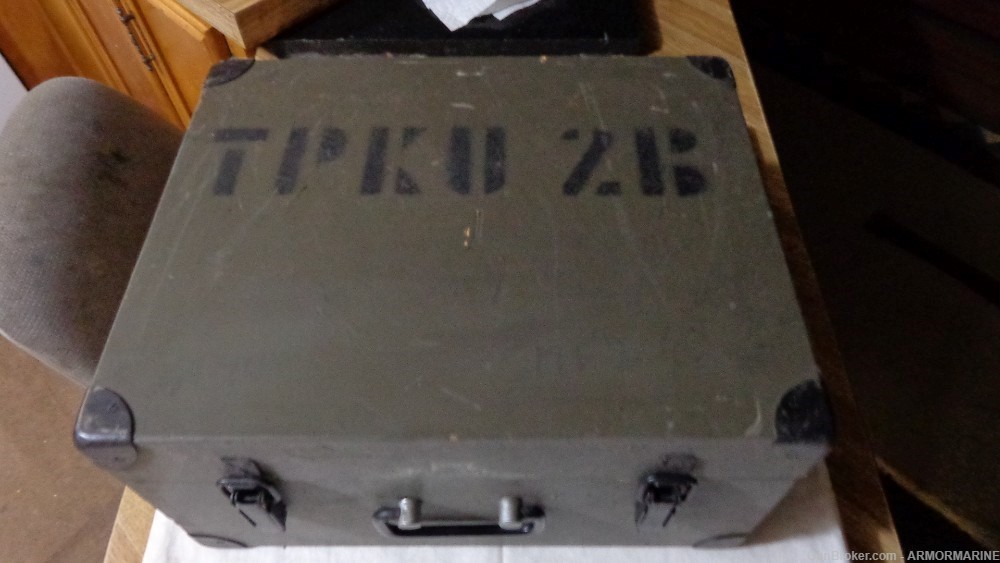 UKRAINE COMMANDER'S TANK SIGHT NEW IN BOX WAR EXC. COND.-img-1