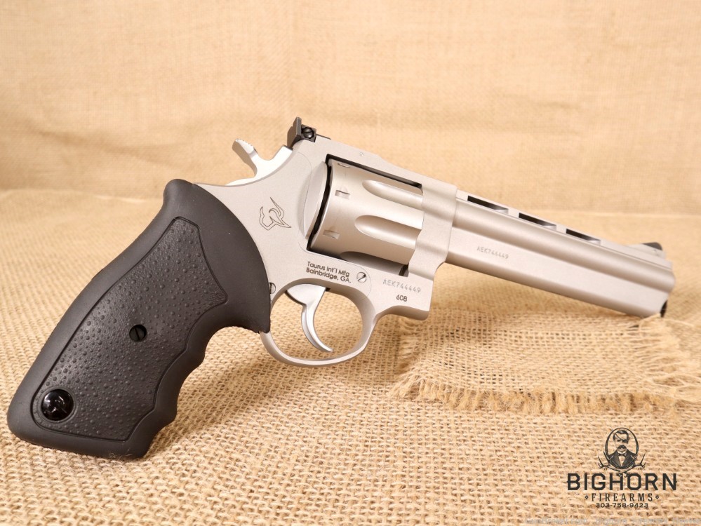 Taurus Model 608, 6.5", .357 mag 8-Shot Revolver, Ported Barrel NEW IN BOX-img-12