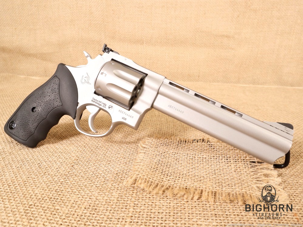 Taurus Model 608, 6.5", .357 mag 8-Shot Revolver, Ported Barrel NEW IN BOX-img-8