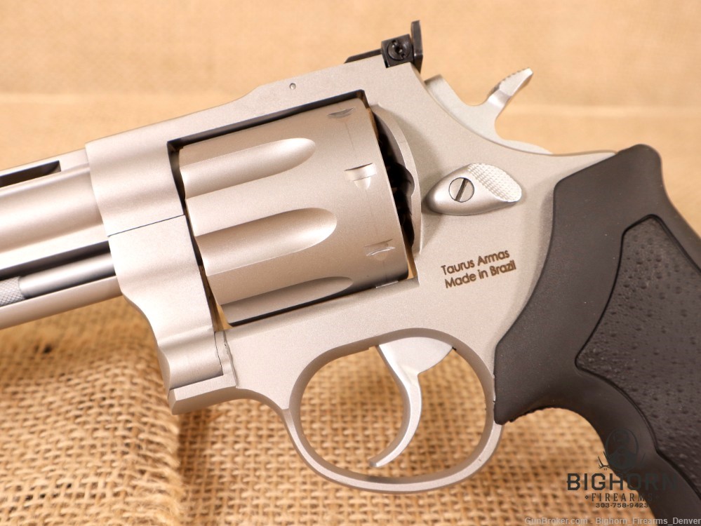 Taurus Model 608, 6.5", .357 mag 8-Shot Revolver, Ported Barrel NEW IN BOX-img-4