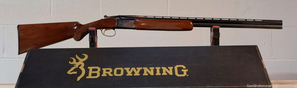 Browning Citori Lightning . Excellent-plus, like new, 28", 3"chamber-img-0