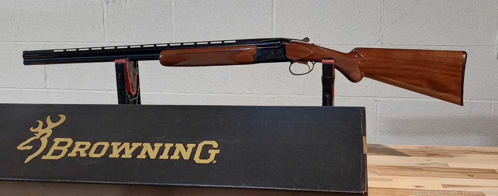 Browning Citori Lightning . Excellent-plus, like new, 28", 3"chamber-img-1