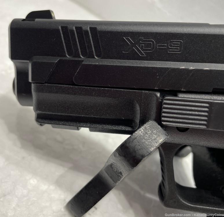 Springfield Armory XD Service Model  9mm Semi Box, Papers and Accessories-img-7