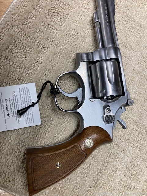 Smith & Wesson model 67 38 special-img-2
