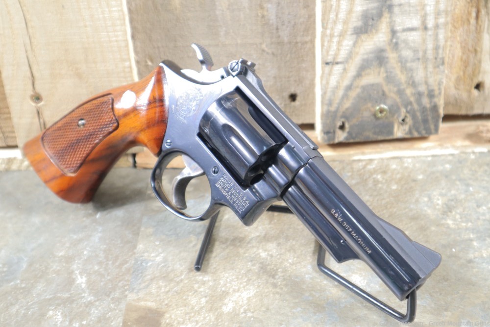 Beautiful Smith & Wesson Model 19-3 .357Mag Penny bid NO RESERVE-img-2