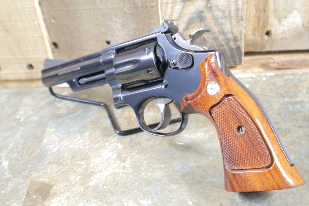 Beautiful Smith & Wesson Model 19-3 .357Mag Penny bid NO RESERVE-img-4