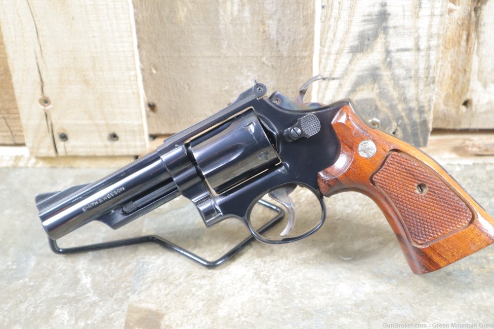 Beautiful Smith & Wesson Model 19-3 .357Mag Penny bid NO RESERVE-img-1