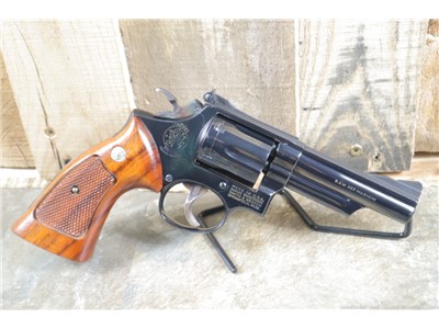 Beautiful Smith & Wesson Model 19-3 .357Mag Penny bid NO RESERVE