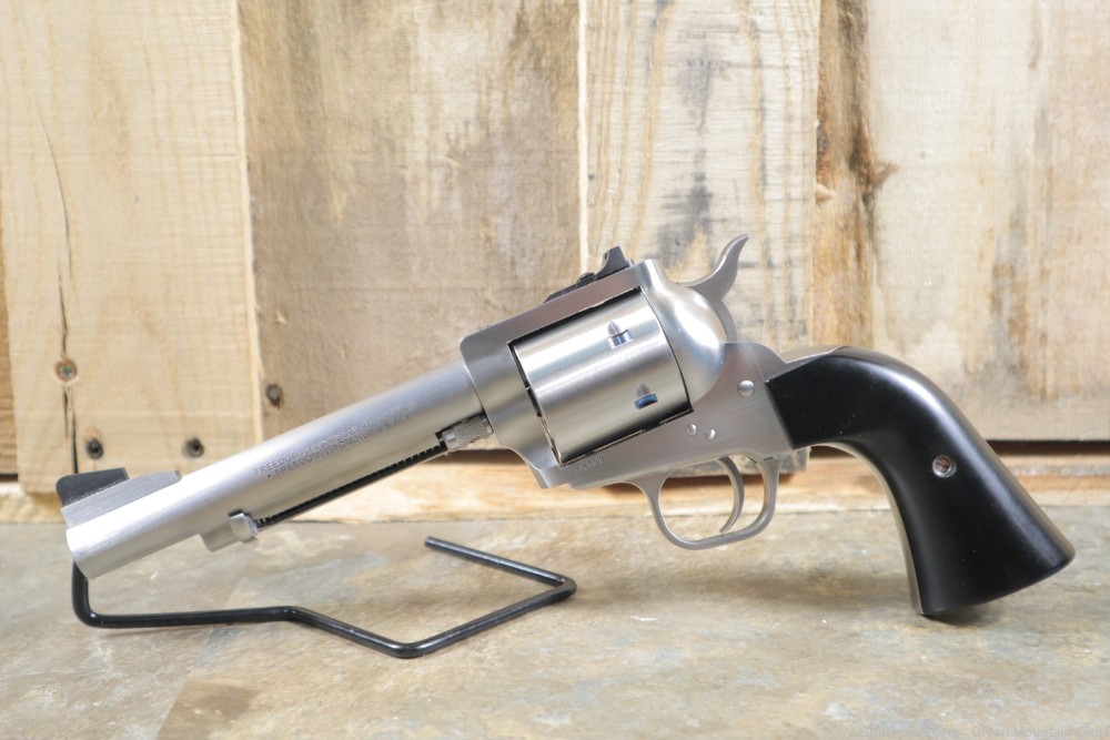 Gorgeous Freedom Arms Model 97.38Spl/.357Mag Penny Bid NO RESERVE-img-2