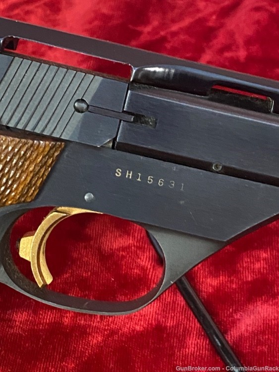 High Standard Victor 22 LR w/ 3 Magazines and Barrel Weight! -img-15