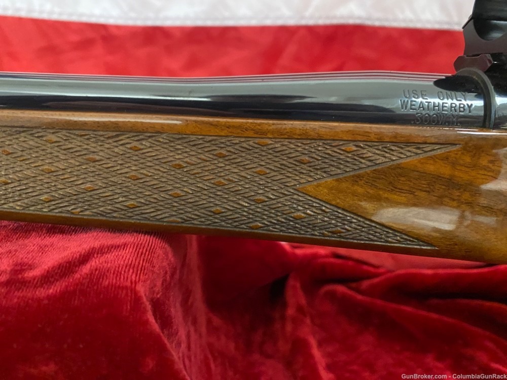 Weatherby Mark V Deluxe 300 Weatherby Magnum-img-42