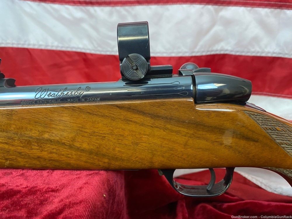 Weatherby Mark V Deluxe 300 Weatherby Magnum-img-3