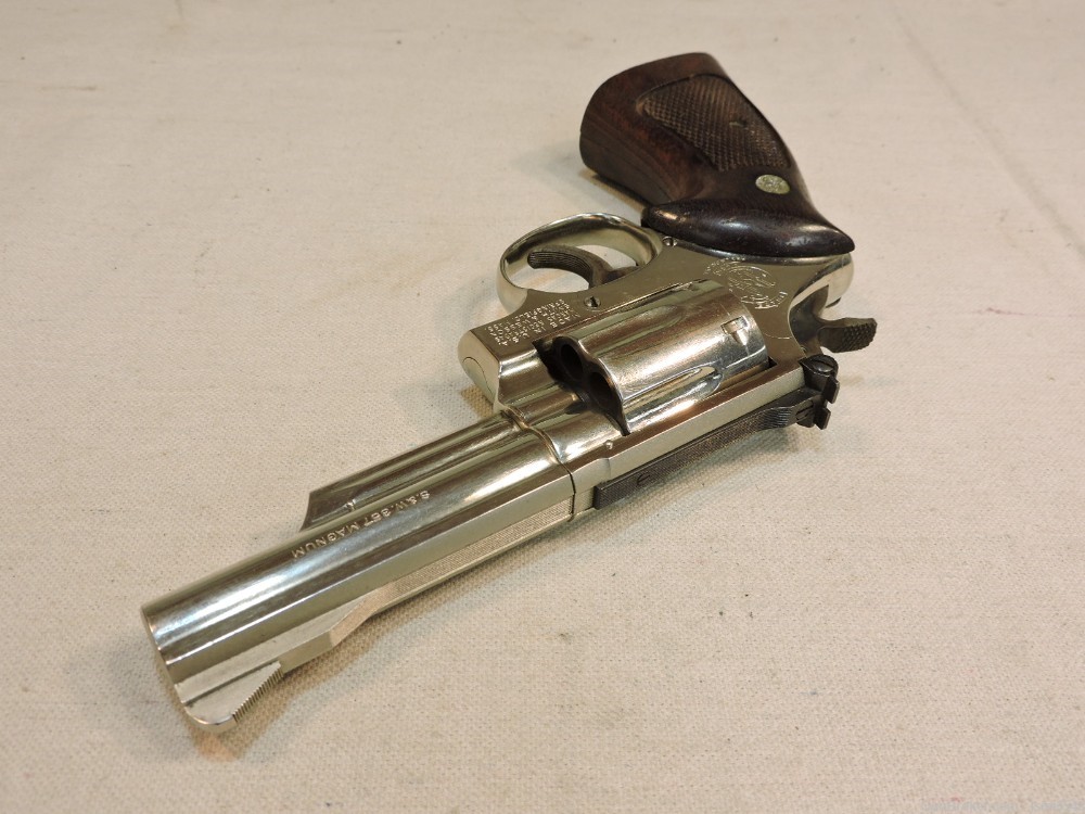 Smith & Wesson Model 19-4 .357 Magnum Double Action Nickel Revolver-img-32