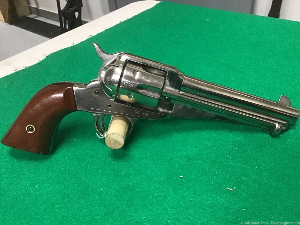 TAYLORS UBERTI 1875 OUTLAW 45 COLT-img-0