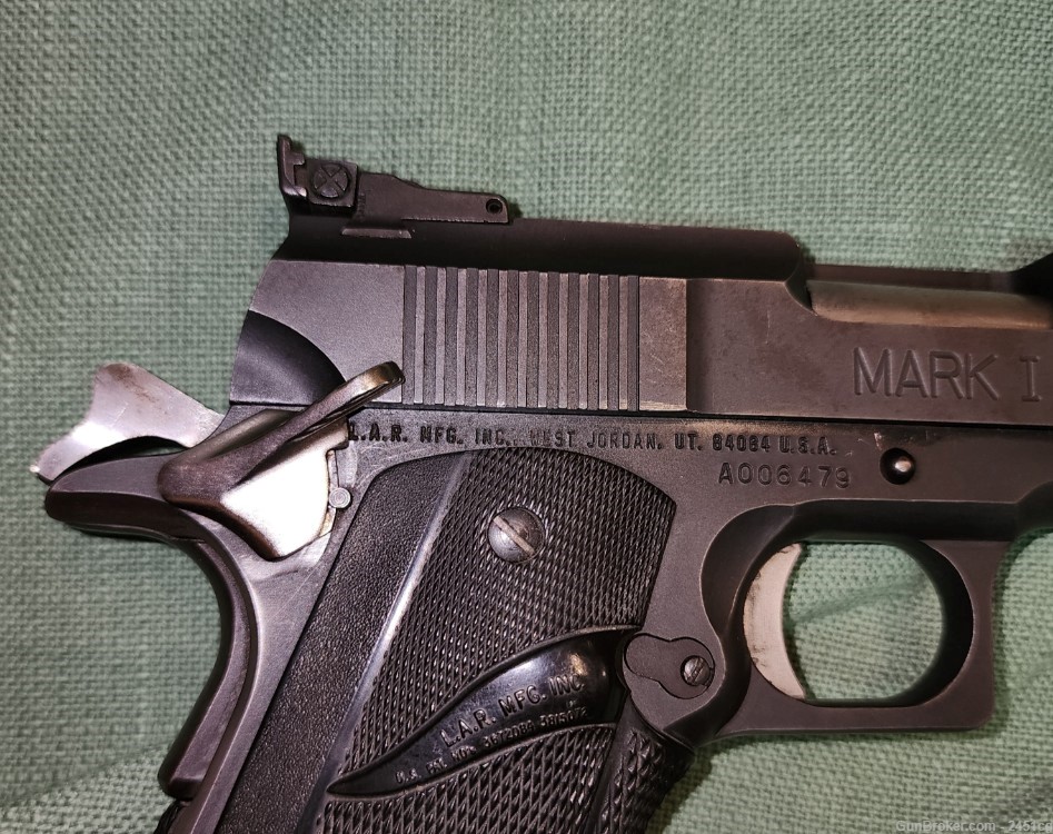 L.A.R. Mark 1 .45 Win. mag Semi-Automatic Pistol -img-2