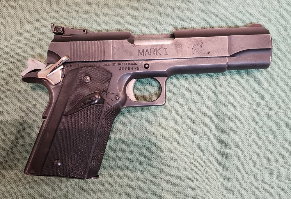 L.A.R. Mark 1 .45 Win. mag Semi-Automatic Pistol -img-1