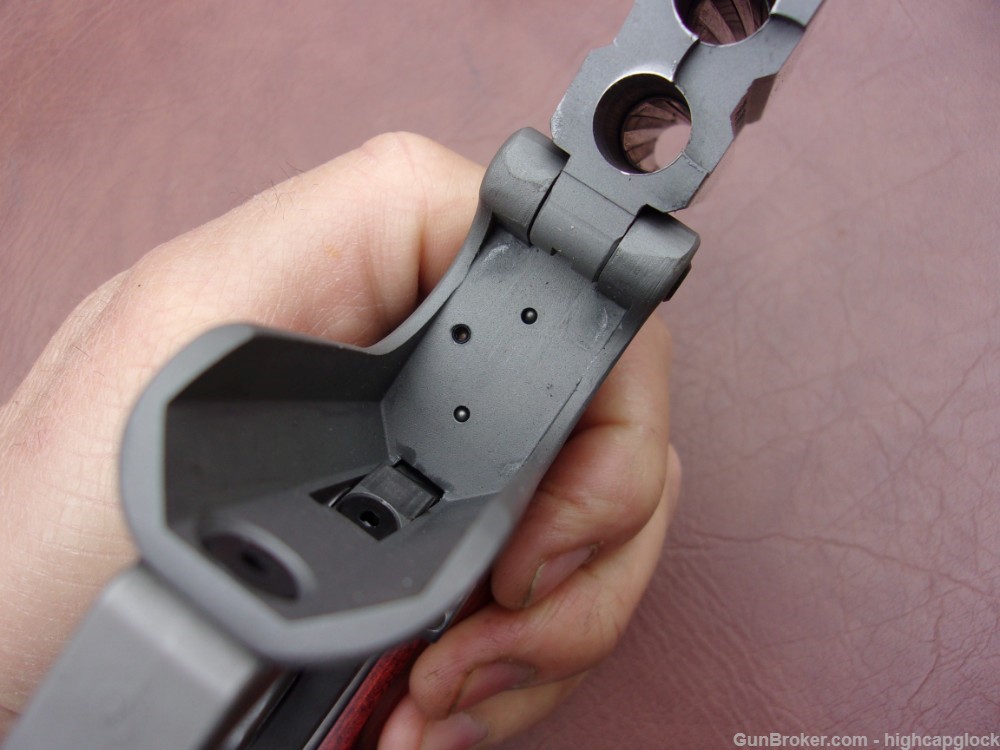 Bond Arms Roughneck 9mm & .357 Mag & .38 Spcl Stainless Derringer & Holster-img-11