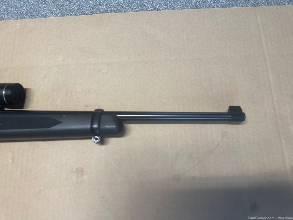 Ruger 10/22 rifle good condition barely used -img-6