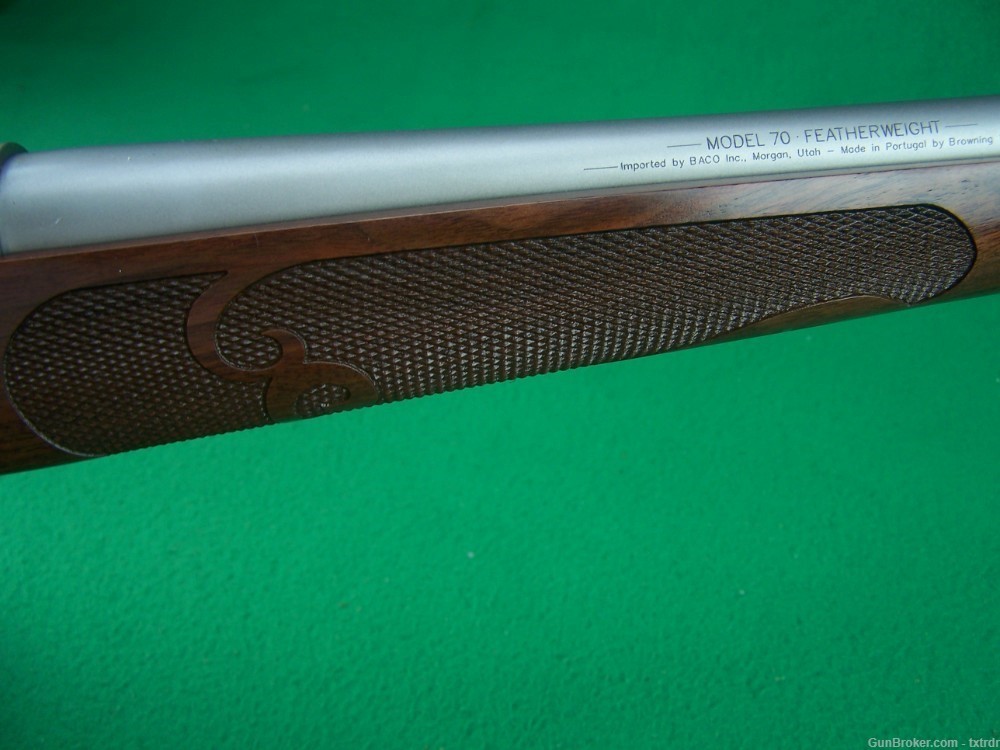 AS NEW WINCHESTER 70 FEATHERWEIGHT, 300 WIN MAG, 24" STAINLESS, BOX & PPRS-img-9