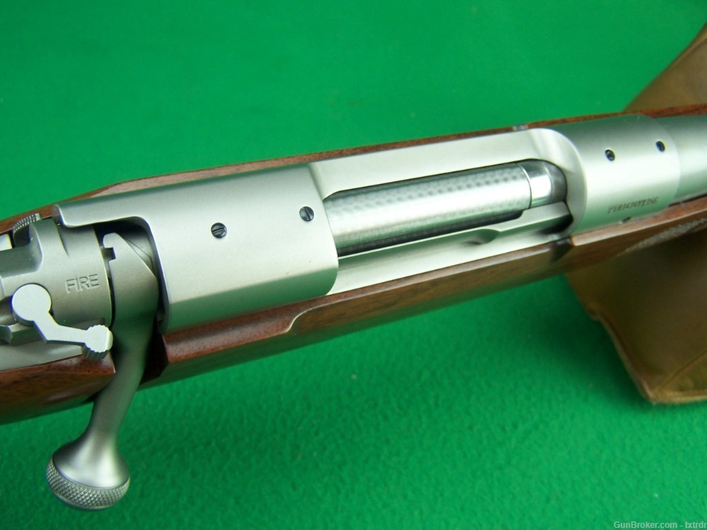 AS NEW WINCHESTER 70 FEATHERWEIGHT, 300 WIN MAG, 24" STAINLESS, BOX & PPRS-img-7