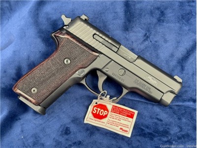Sig P229 Carry SAS .40 S&W Rare NIB $0.01 no reserve!