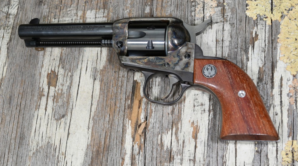 NIB Ruger Single-Six .32 H&R Magnum 4-1/2" Color Case Hardened & Blue 2002-img-1