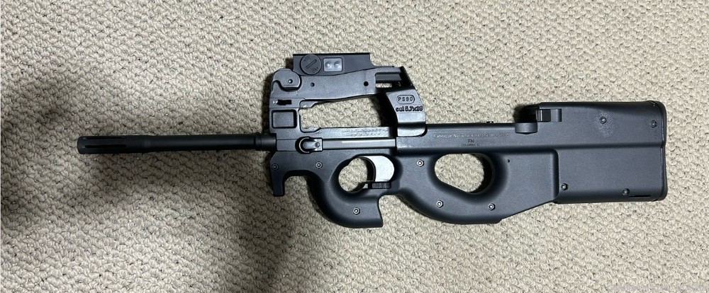 FN P90 with Ringsight + 6 magazines-img-0
