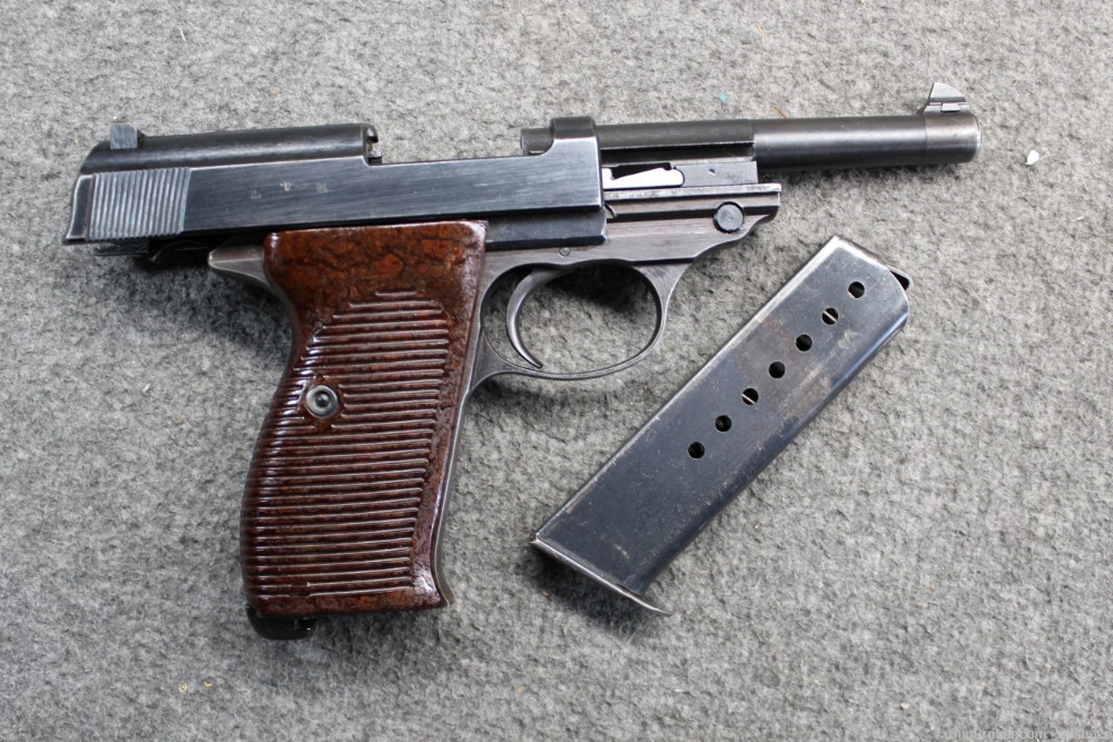 Nice Matching WWII German Walther P-38 9mm Luger Pistol No-Import ac 43 P38-img-14