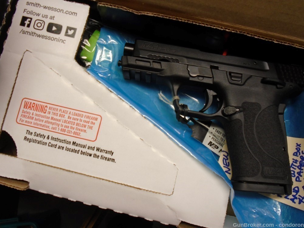 New Smith & Wesson EZ shield 9mm M2.0 w/box &papers.-img-0