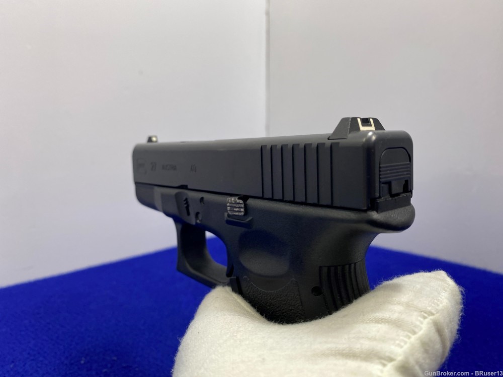 Glock 27 Gen3 .40 S&W Blk 3.43" *POPULAR SUB-COMPACT SEMI-AUTO PISTOL*    -img-26