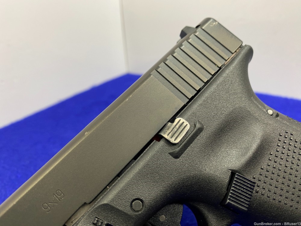 Glock 17 Gen 5 9mm Black 4.49" *WELL-KNOWN FOR ITS LONGEVITY & RELIABILITY*-img-8