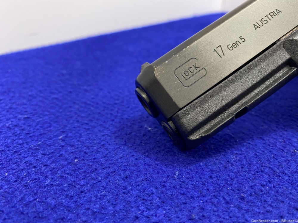 Glock 17 Gen 5 9mm Black 4.49" *WELL-KNOWN FOR ITS LONGEVITY & RELIABILITY*-img-12