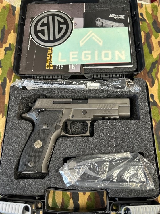 Sig P226 Legion 9mm, 3 Mags., Excellent!-img-0