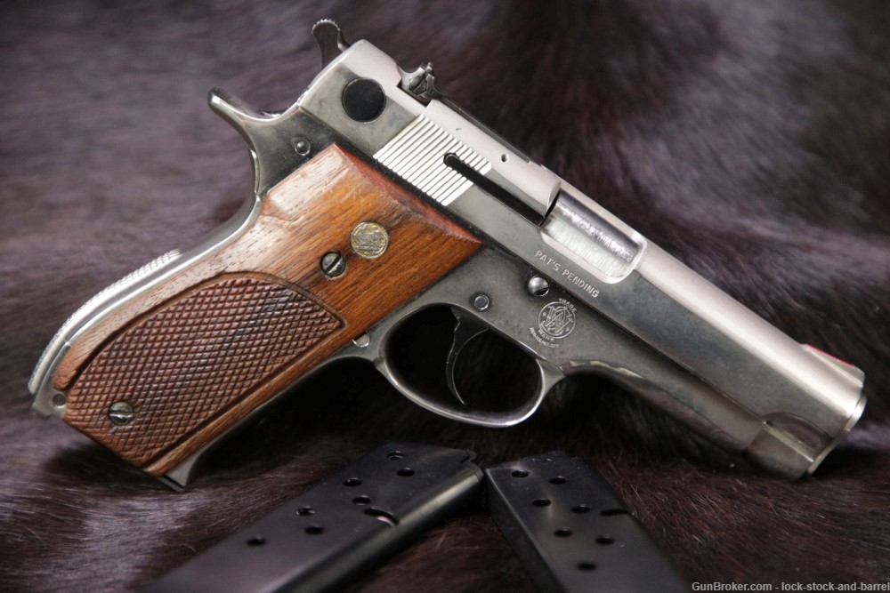 Smith & Wesson S&W Model 39-2 9mm 4" Nickel Semi-Automatic Pistol 1977-1978-img-22