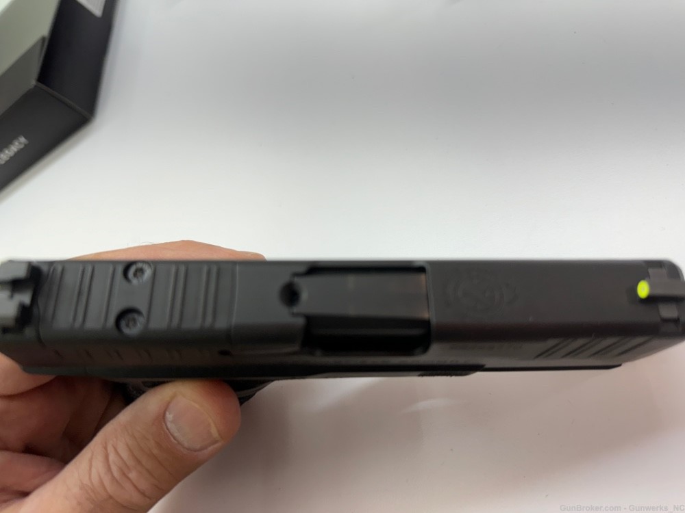LIGHTLY USED - Springfield Hellcat OSP PRO Pistol in 9mm - 5 magazines-img-4
