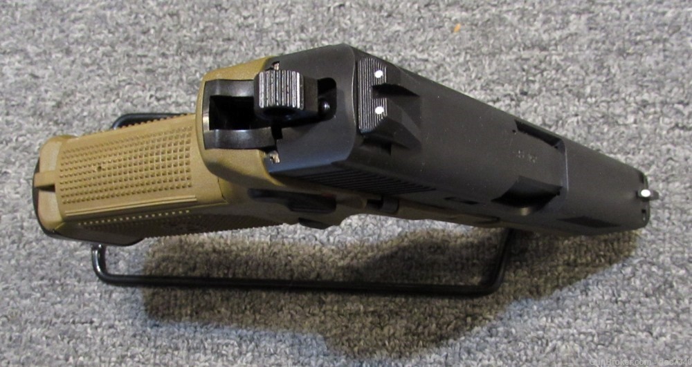 FN FNX-45 semi auto pistol in 45 ACP-img-3