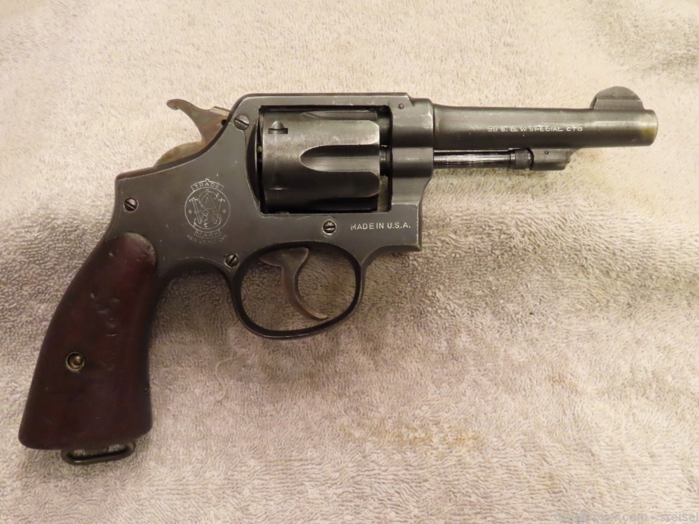WWII S&W VICTORY REVOLVER-MATCHING INCLUDING GRIP-VERMONT "CD"-NICE-img-1