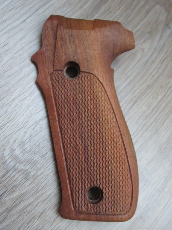 Sig Sauer P226 Grips Vintage Checkered Wood Walnut + Screws Washers NOS LT-img-2