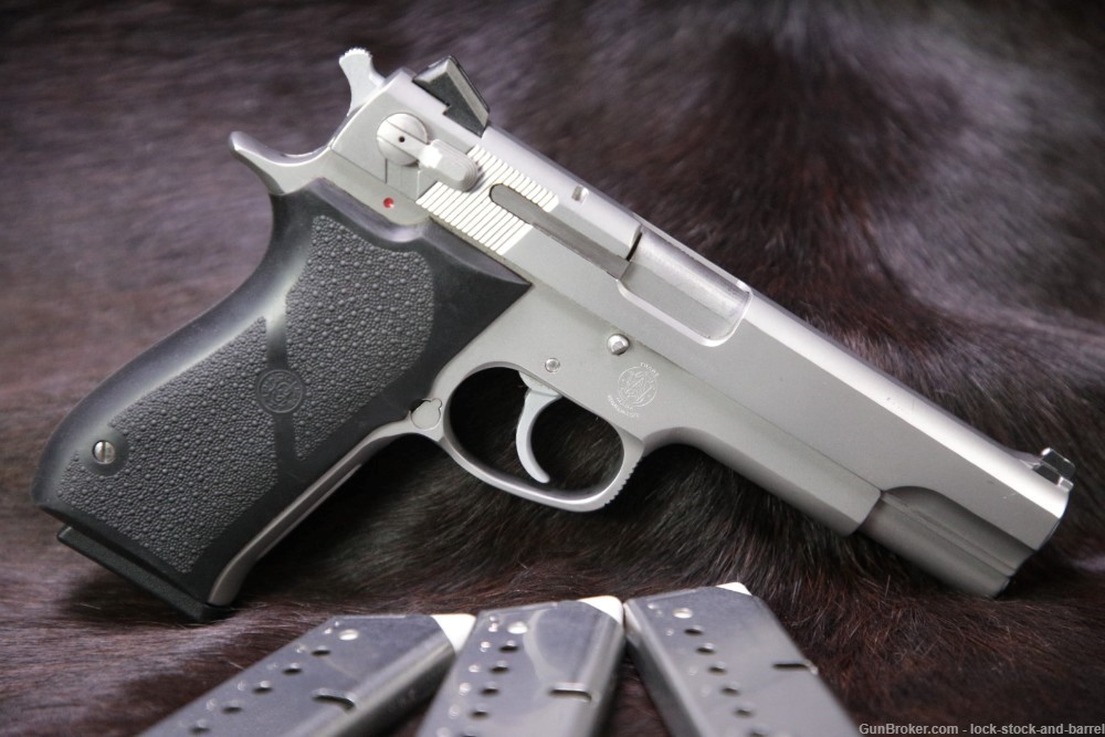 Smith & Wesson S&W Model 1006 10mm 5" DA/SA Stainless Semi-Auto Pistol-img-25