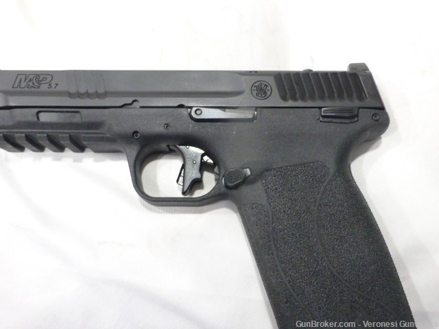 NIB S&W M&P OR 5.7 Pistol Threaded 5" (2) 22 rd Thumb Safety 13347-img-6