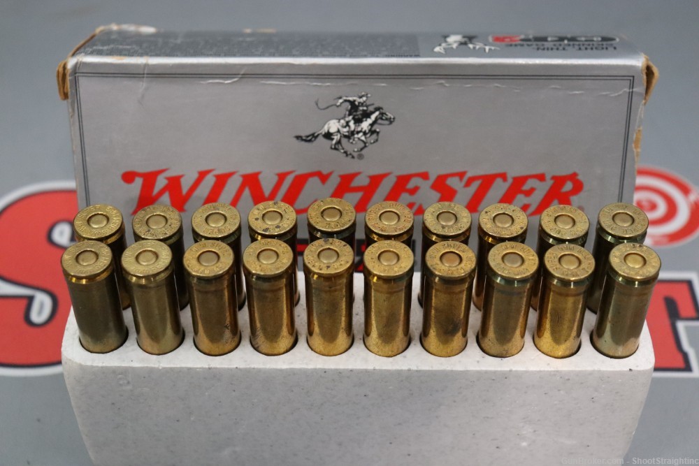Lot o' 20-rounds Winchester Super X 7mm Remington Magnum 150gr Ammunition-img-4