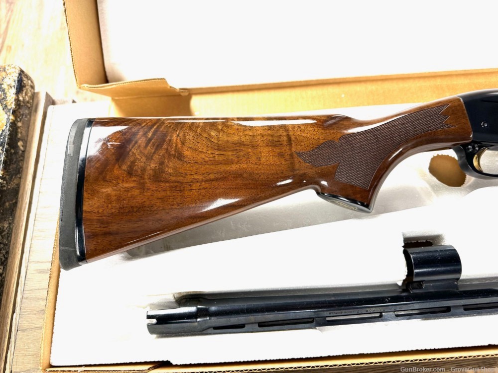 Remington 1100 Sporting 28 gauge Vent Rib 25" LIKE NEW IN BOX -img-7