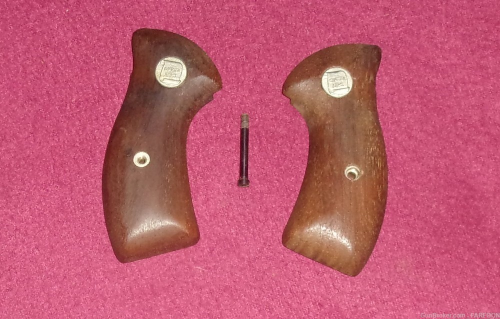 CHARTER ARMS UNDERCOVER 38 WALNUT GRIPS & GRIP SCREW-img-0