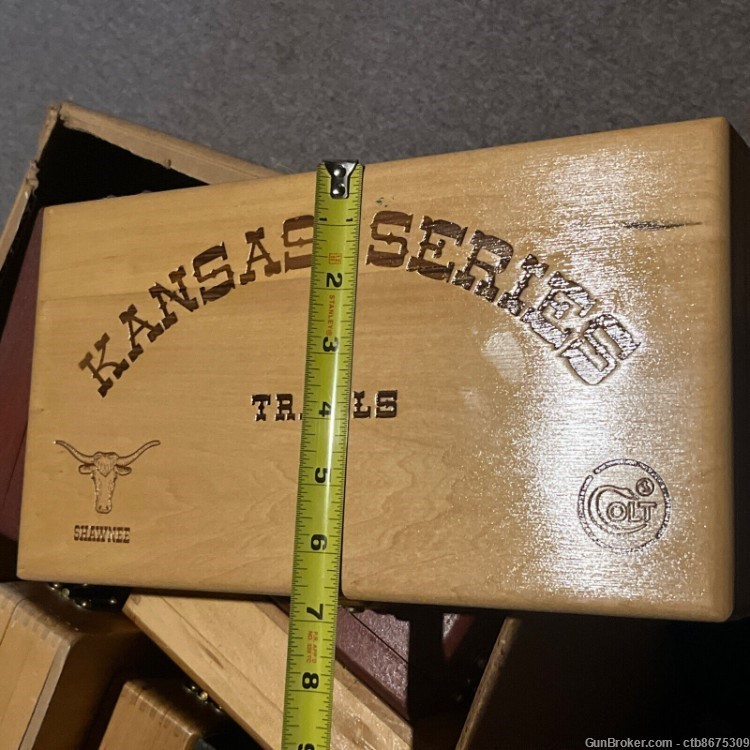 Colt Kansas Series Trails Shawnee Pistol Revolver Wood Box Case Display-img-10