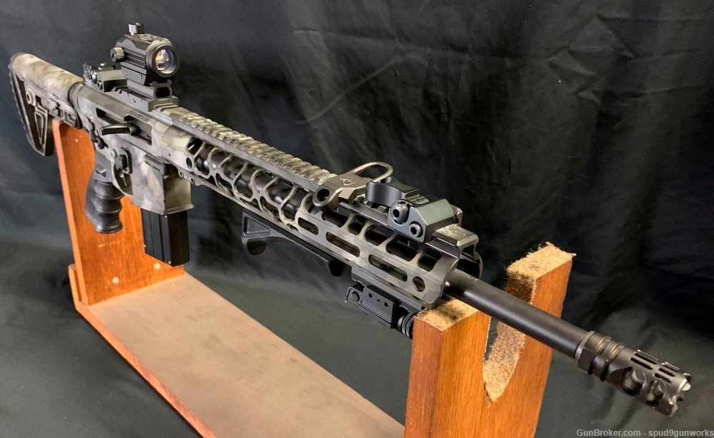 Mag Tactical / Bear Creek 22mag AR15 Custom Build (See Description)-img-1