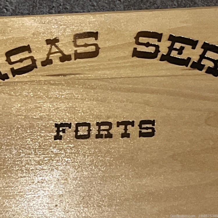 Colt Kansas Series Forts Ft Larned Pistol Revolver Wood Box Case Display-img-2